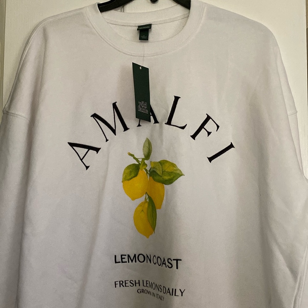 Sweatshirt